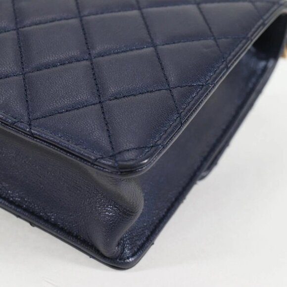 CHANEL Matelasse Chain Shoulder Bag Lamb Skin Navy CC Auth 132881M - Picture 4 of 16